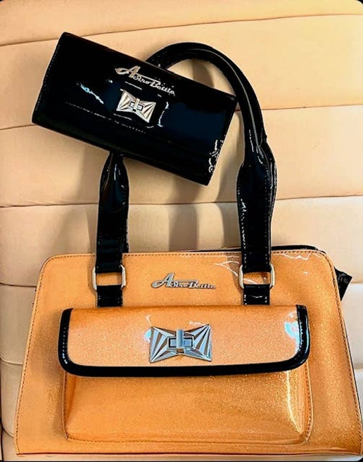 Cosmo - Solid Gold Orange