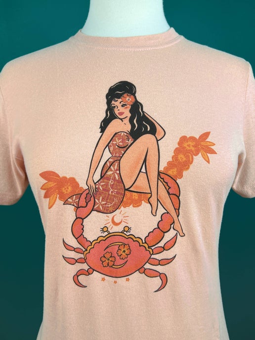 Aloha Moon Crab Unisex Tee in Peach