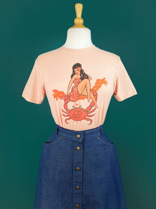 Aloha Moon Crab Unisex Tee in Peach