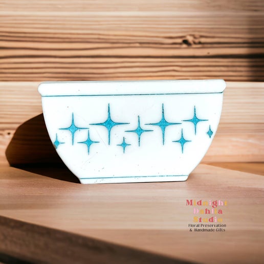 Vintage Pyrex-Inspired Fridge Magnet